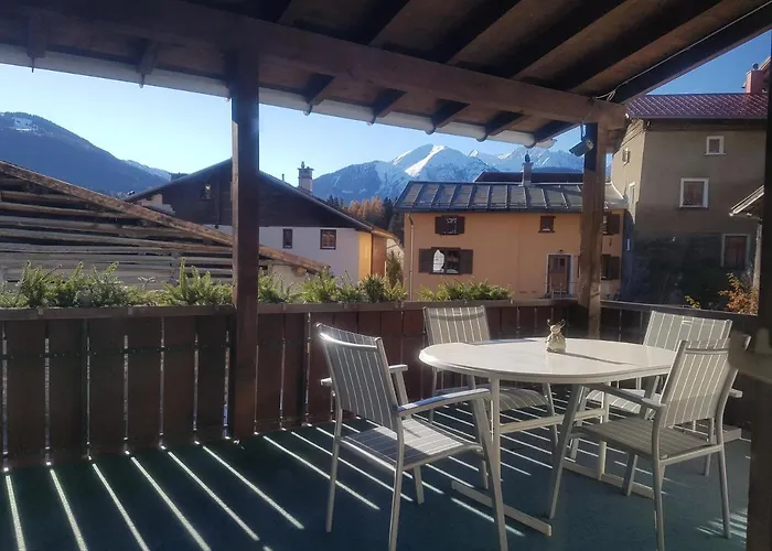 Konukevi Casa Crap Trin